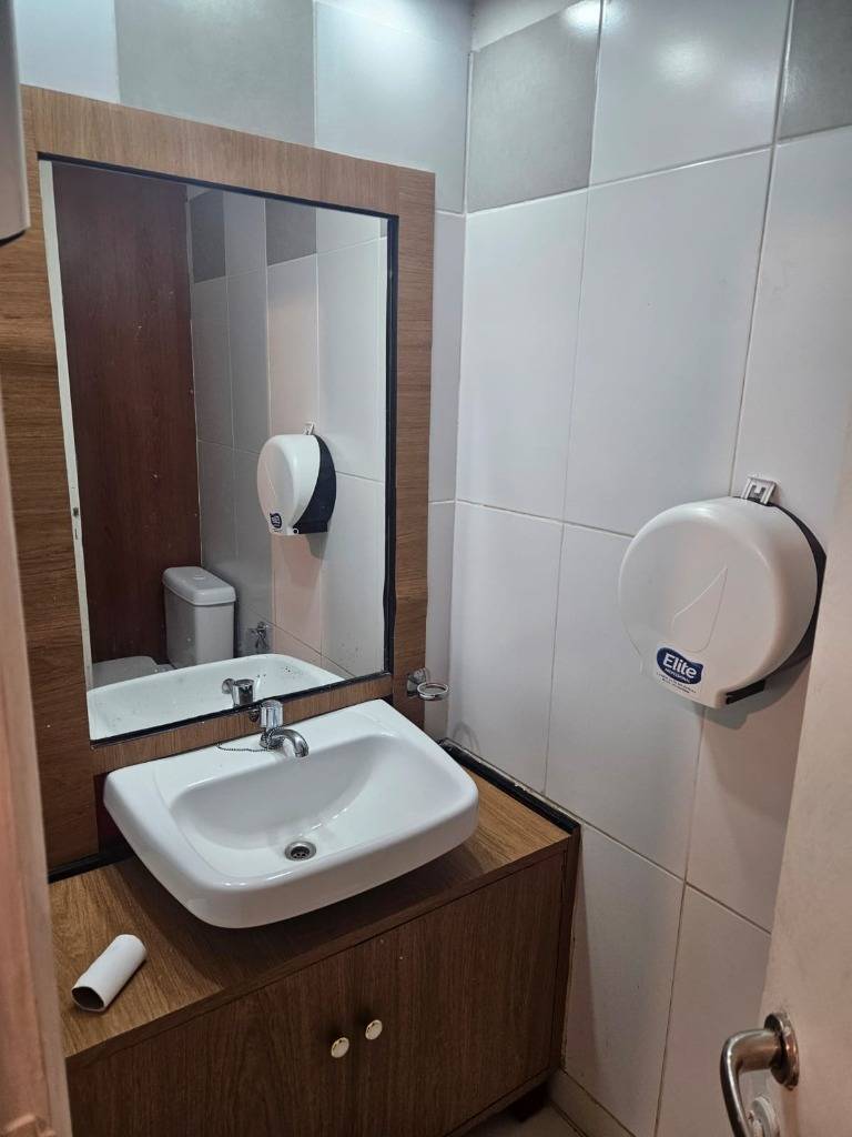 ALQUILO LOCAL COMERCIAL EN VILLA MORRA — foto 3