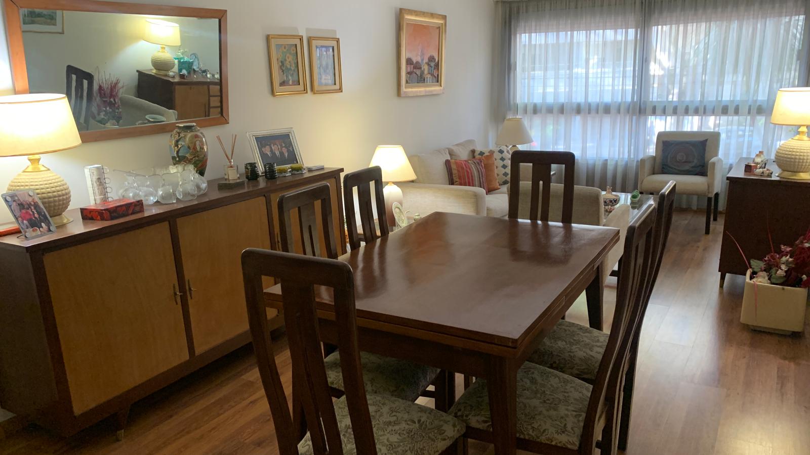 Venta Apartamentoen Pocitos 2 Dorm C/patio 99 M2 Totales