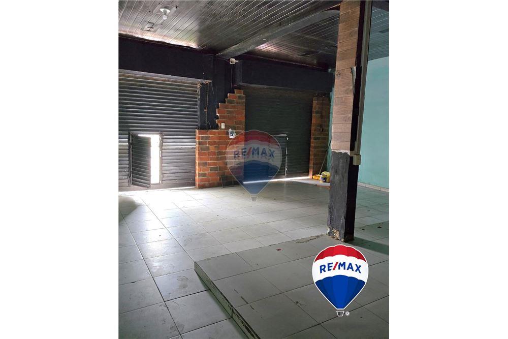 LOCAL COMERCIAL EN LAMBARE — foto 3