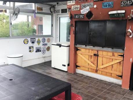Apartamento 2 Dormitorios En Malvin Con Garaje Y Parrillero
