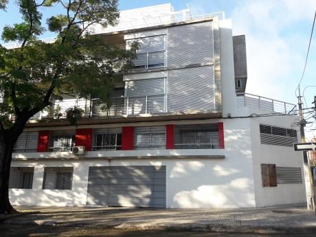 Parque Batlle Apto 2 Dormitorios 2 Baños Garage.