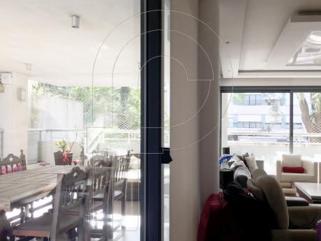 Muy Linda Planta Con Espectacular Terraza Integrada.