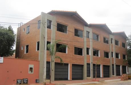Triplex En B° Virgen Del Huerto