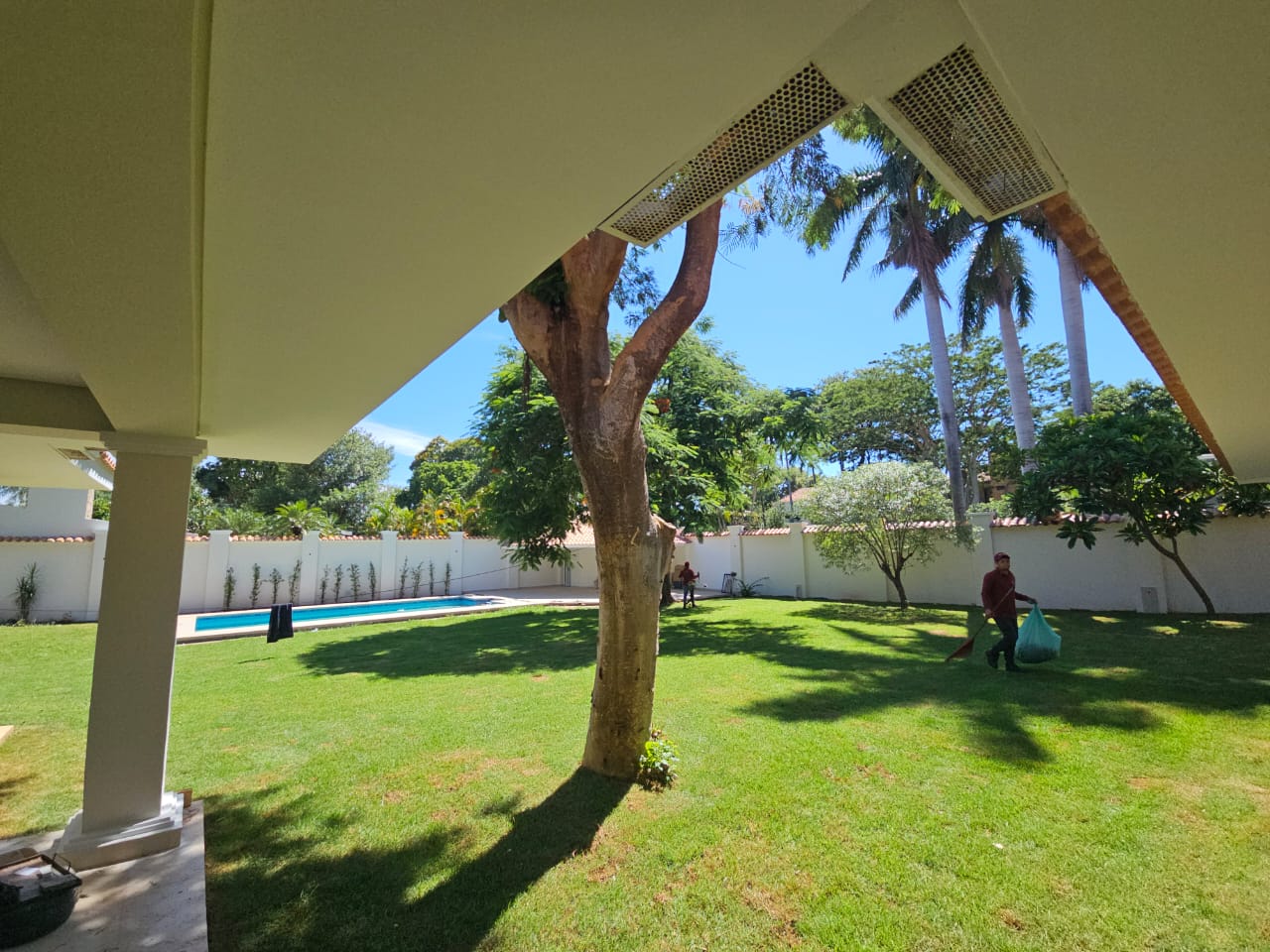 ALQUILER lujosa residencia a estrenar, 4 dormitorios en suite. — foto 3