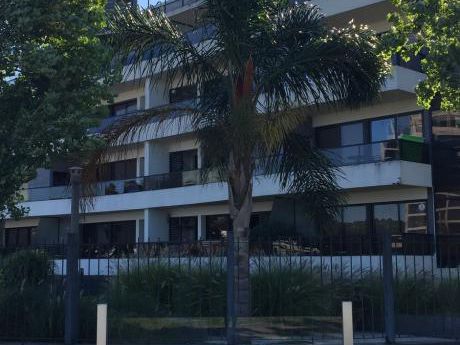 Apartamento De 2 Dorm En Alquiler Sobre Av De Las Americas