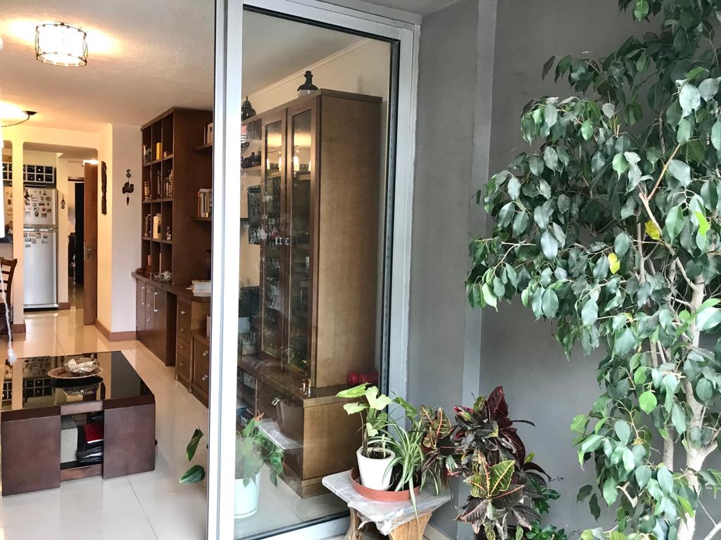 Venta con renta! Muy lindo apto. con terraza, parrillero propio y garaje