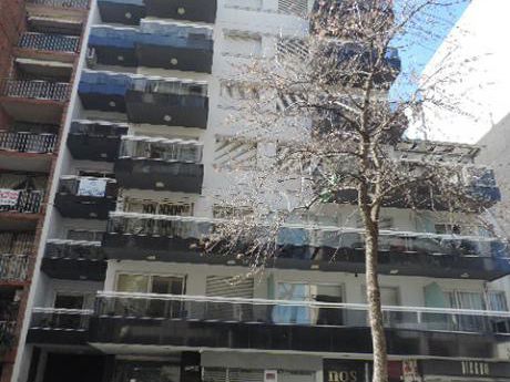 Franzini Y Sarmiento. Impecable. Balcon. Coc.definida.