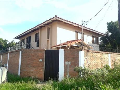 Casa En Venta En La Av. Doble Via A La Guardia