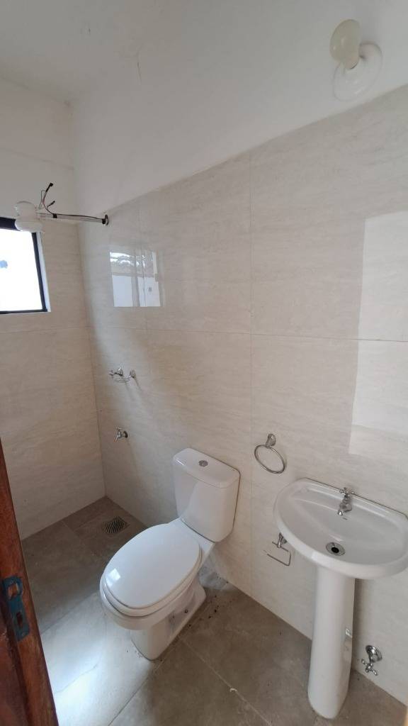 Dúplex en venta – Zona Yacht y Av. Perón — foto 2