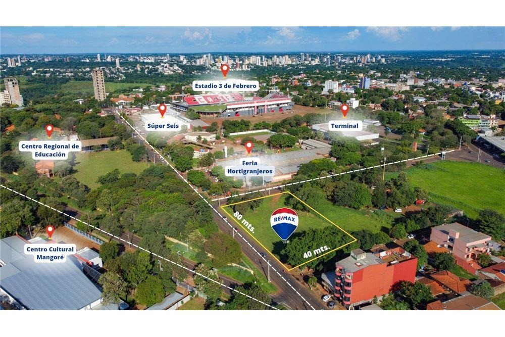 AMPLIO TERRENO EN CIUDAD DEL ESTE CON DOBLE ESQUINA — foto 2
