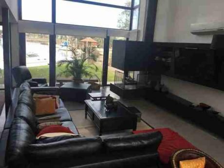Venta Casa Santa Lucía 3 Dormitorios