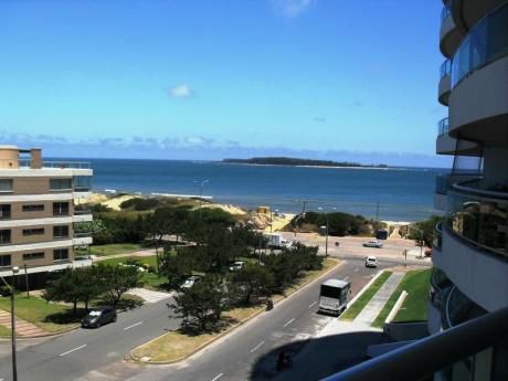 Apartamentos En Playa Mansa
