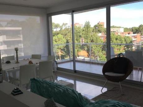 Apartamentos En Playa Mansa