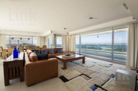 Apartamentos En Playa Brava