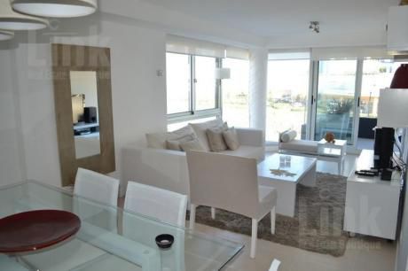Apartamentos En Playa Mansa