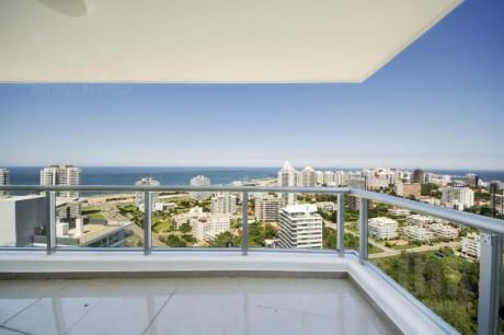 Apartamentos En Playa Brava