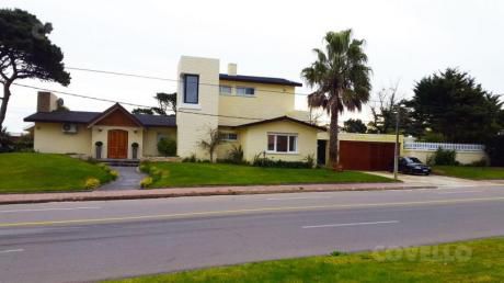 Casas En Playa Mansa