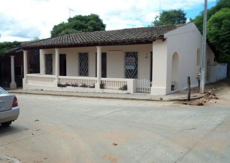 Carapegua En Pleno Centro Alquilo