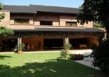 Vendo Casa 1.500m2 Zona Bº Herrera Con Piscina!!!
