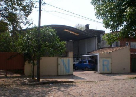 Alquilo Amplio Tinglado 462m2 En Barrio Herera A 5 Cuadras De Mcal. Lopez Y 1 De Denis Roa