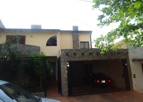 Hermosa Casa De Dos Plantas, Detras Del Ips, Bo. Los Mangales!!!
