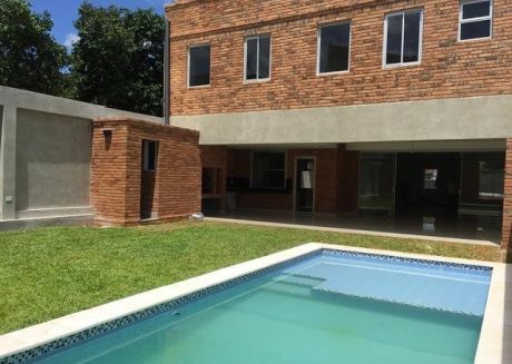 Modernas Residencias A Estrenar En Barrio Herrera ¡!!