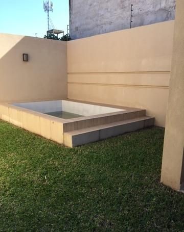 Vendo Casa C/piscina Zona Herrera!!!