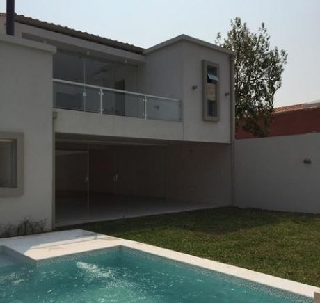 Alquilo Casa Moderna A Estrenar