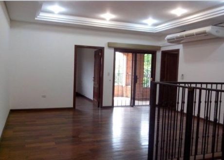 Alquilo Casa En Zona Cpj