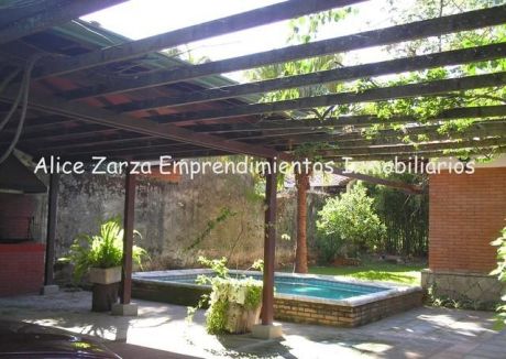 Vendo En San Bernardino Casa Amoblada Toda En Una Planta Con Hermoso Parque E Inmejorable Ubicación