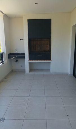 Alquilo Departamento De 3 Dormitorios En Pleno Barrio Manora