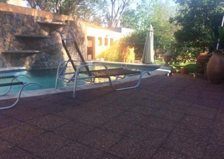 Financiamos Casa Con Piscina De 720 M2