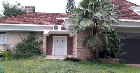 Preciosa Residencia En Bº Herrera.