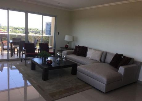 Departamento Amoblado De Primer Nivel Zona Shopping Mariscal