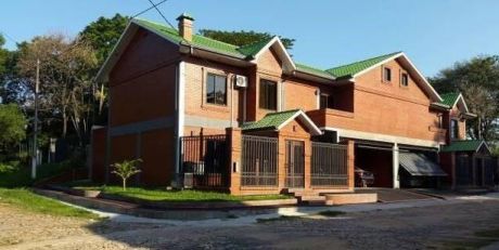 Hermosas Casas Pareadas. Lambare!.