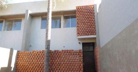 Vendo Duplex Zona Burbon
