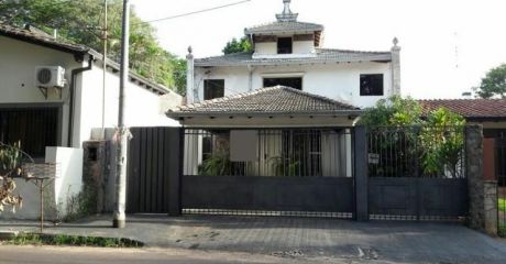 Hermosa Casa En Bº Mcal. Estigarribia.