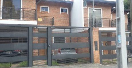 Hermosos Duplex Lambare.