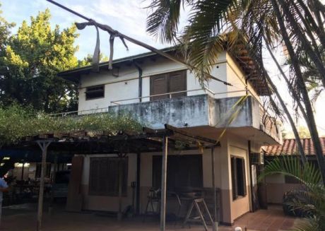 Vendo Hermosa Propiedad En Esquina En Mariano Roque Alonso!!