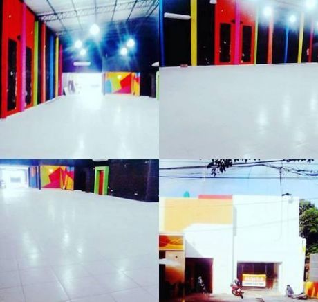 Showroom Climatizado 500mts2 ! P/ Bancos, Financieras, Salón De Eventos, Etc.