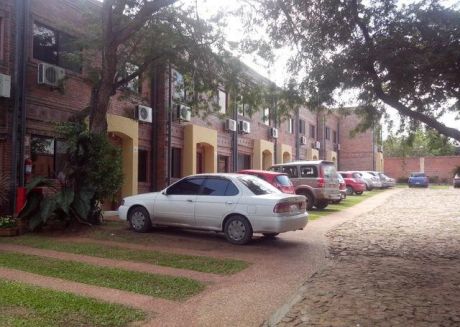 Alquilo Casa En Condominio Z/ Ita Enramada