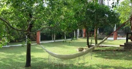 Sobre El Arroyo Ytu, Hermosa Casaquinta Sobre El Arroyo Ytu