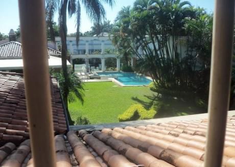 Mansion Bº Mcal Estigarribia De 1000 M2 De Terreno