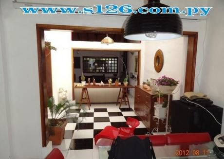 Casa En Lambare En Venta – Zona Canal Trece
