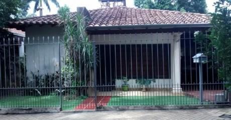 Villa Morra Frente Al Bautista En Inmejorable Ubicacion S/ Ruiz Diaz De Melgarejo Vendo