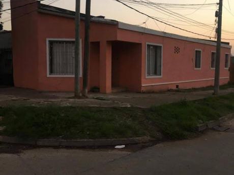 Casa En Alquiler En Salto, Salto