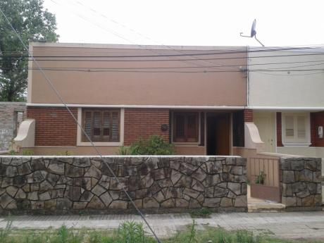 Casa En Venta En Salto, Salto