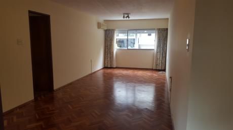 Apartamento En Venta - Alquiler En Centro, Montevideo