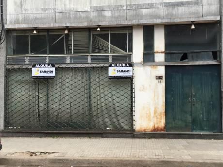Local Comercial En Alquiler En Salto, Salto