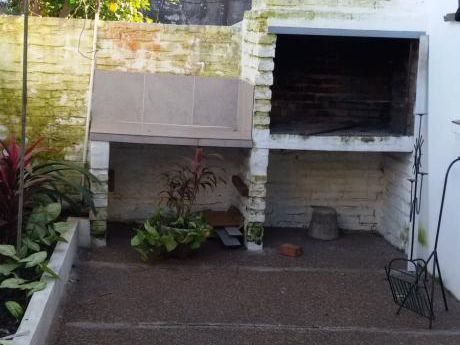 Casa En Venta En Salto, Salto